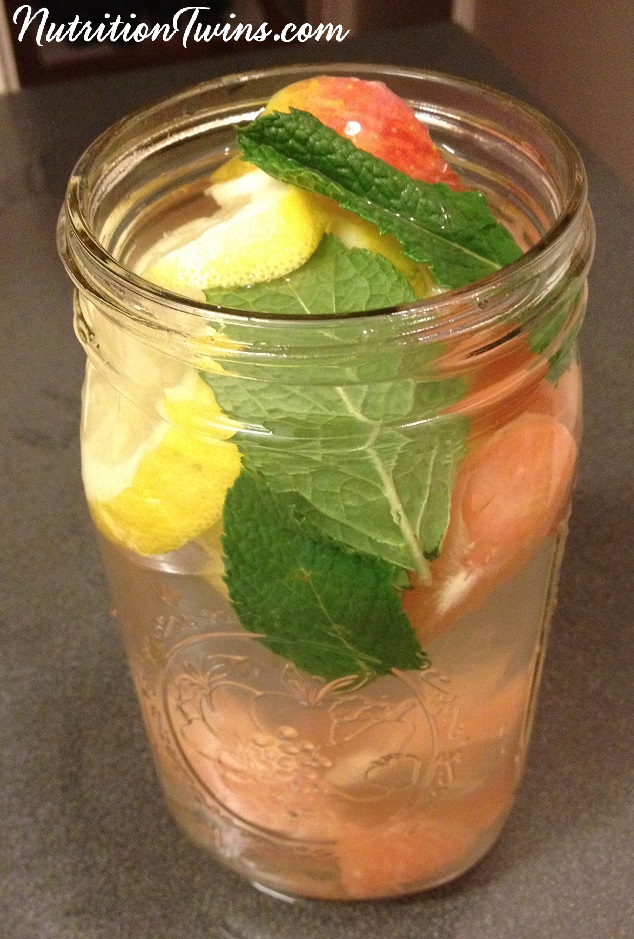 Apple cider vinegar mint detox drink recipe