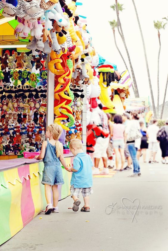 At the fair family photoshoot ideas