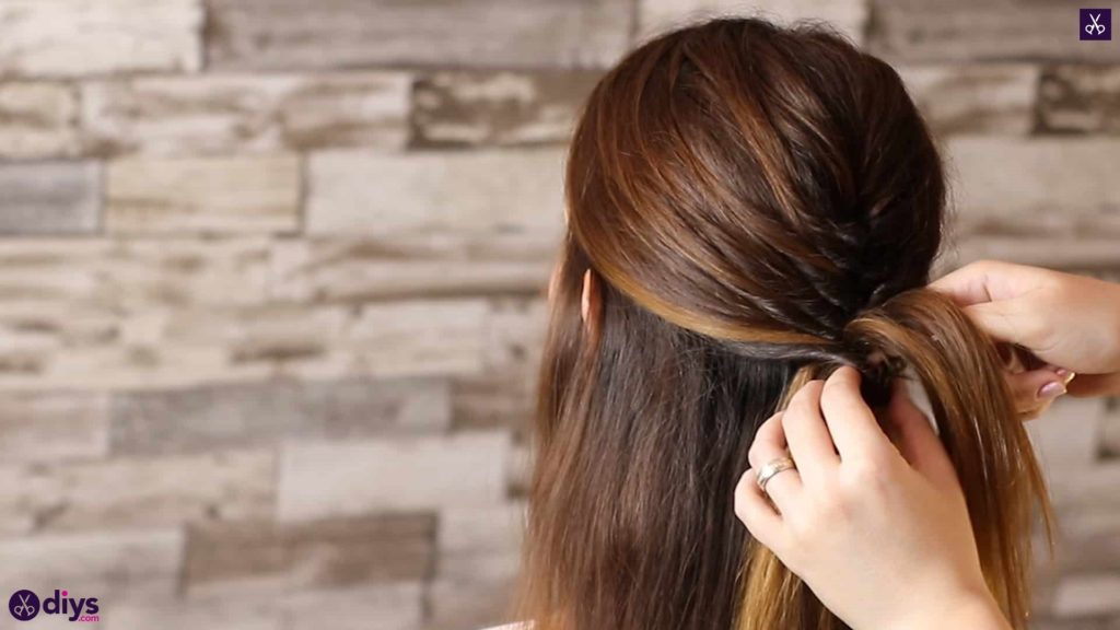 Beautiful and elegant hairstyle tutorial 34