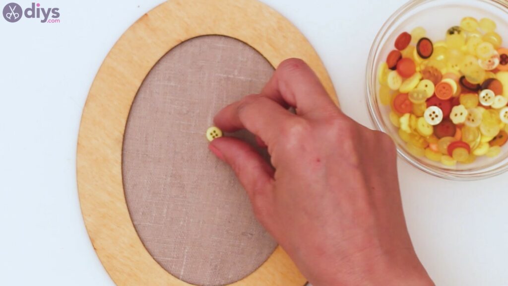 Button heart wall art sgs (17)