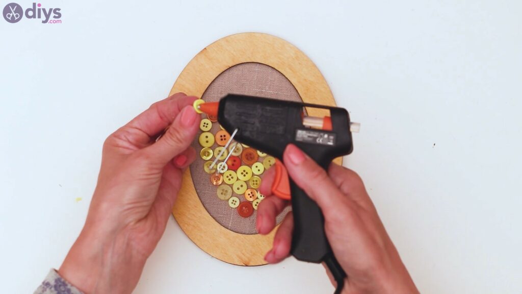 Button heart wall art sgs (27)