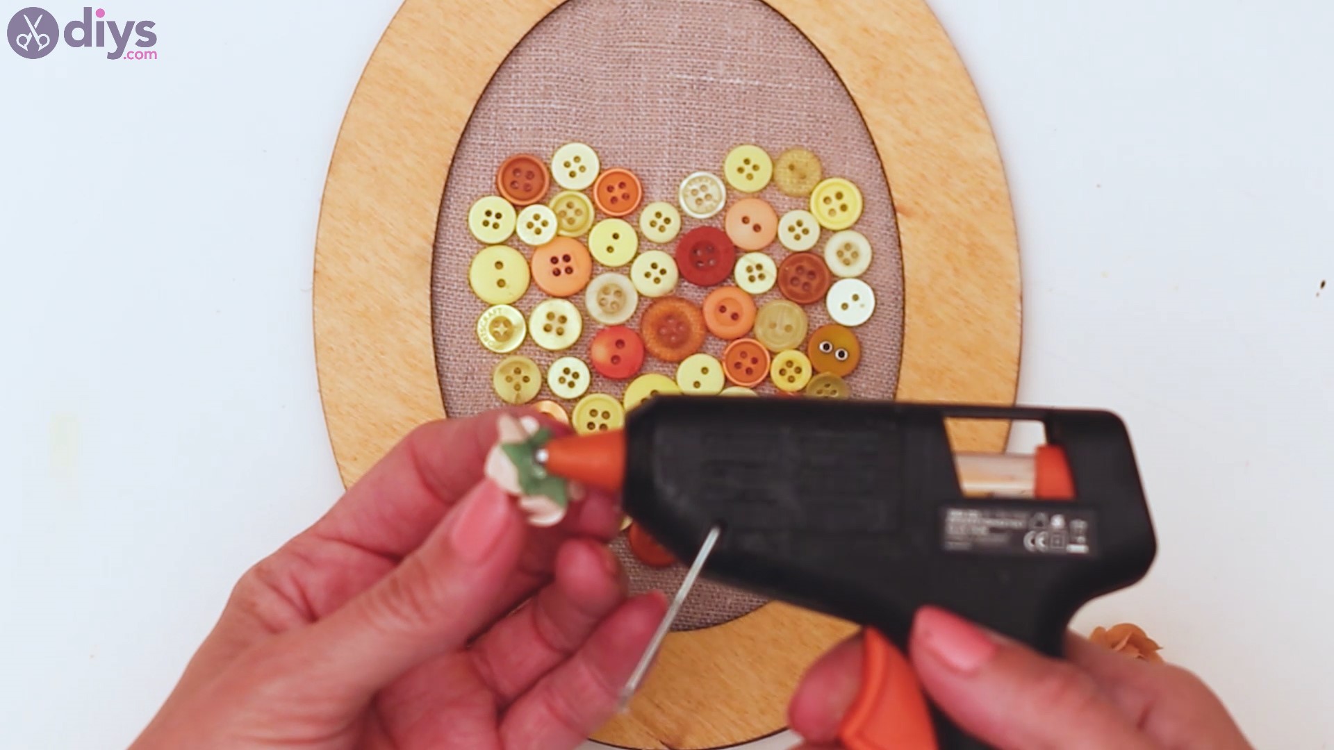 Button heart wall art sgs (34)