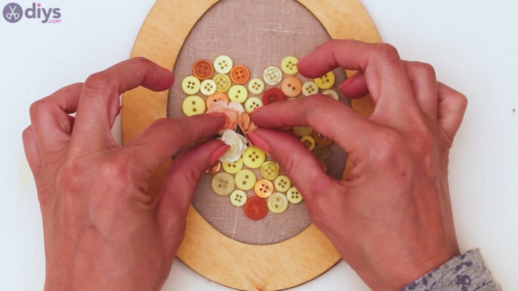 Button heart wall art sgs (38)