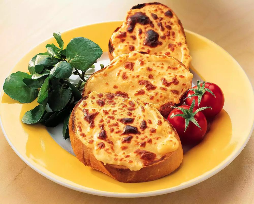 Classic irish guinness rarebit