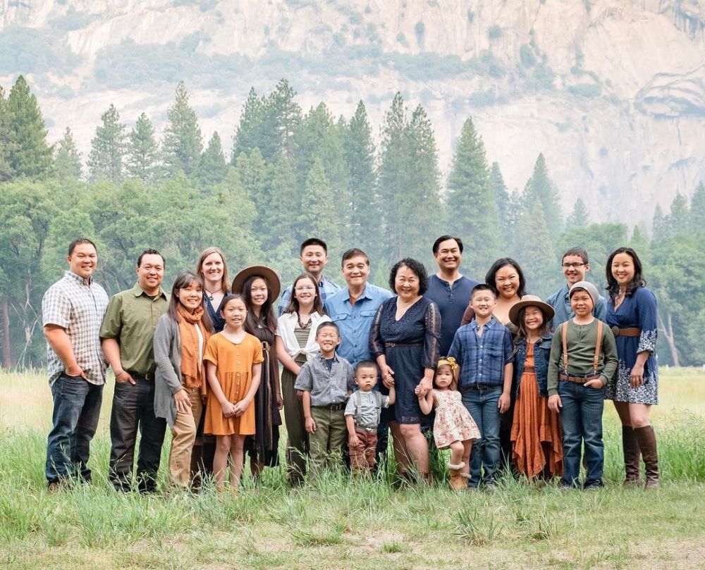 Coordinating outfits for a large, extended family