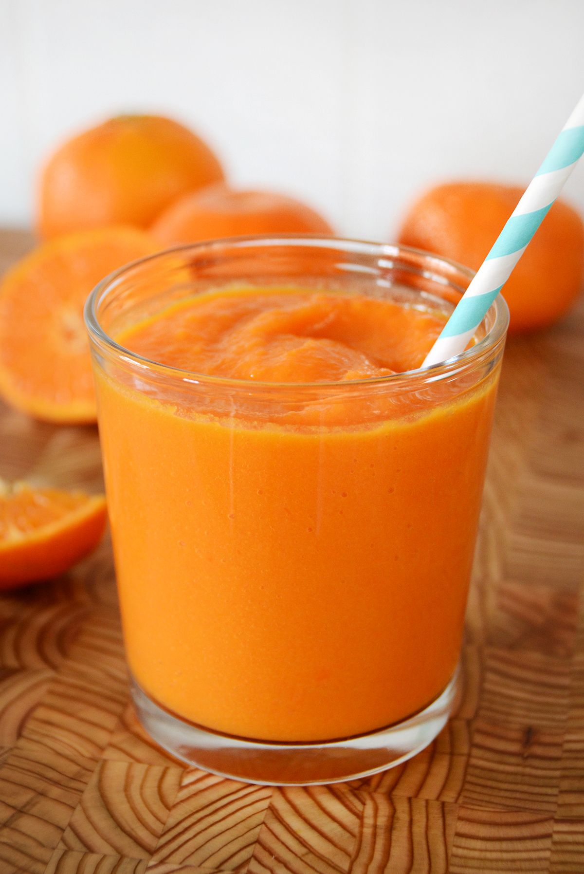 Delicious orange vegetable smoothie recipe