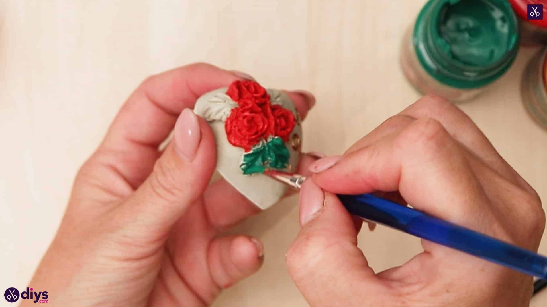 Diy concrete heart and roses green color