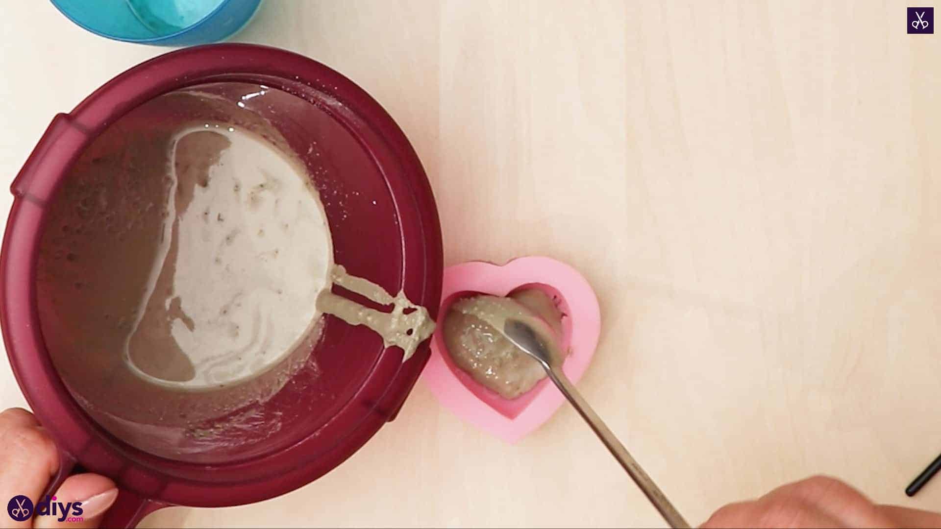 Diy concrete heart and roses pour
