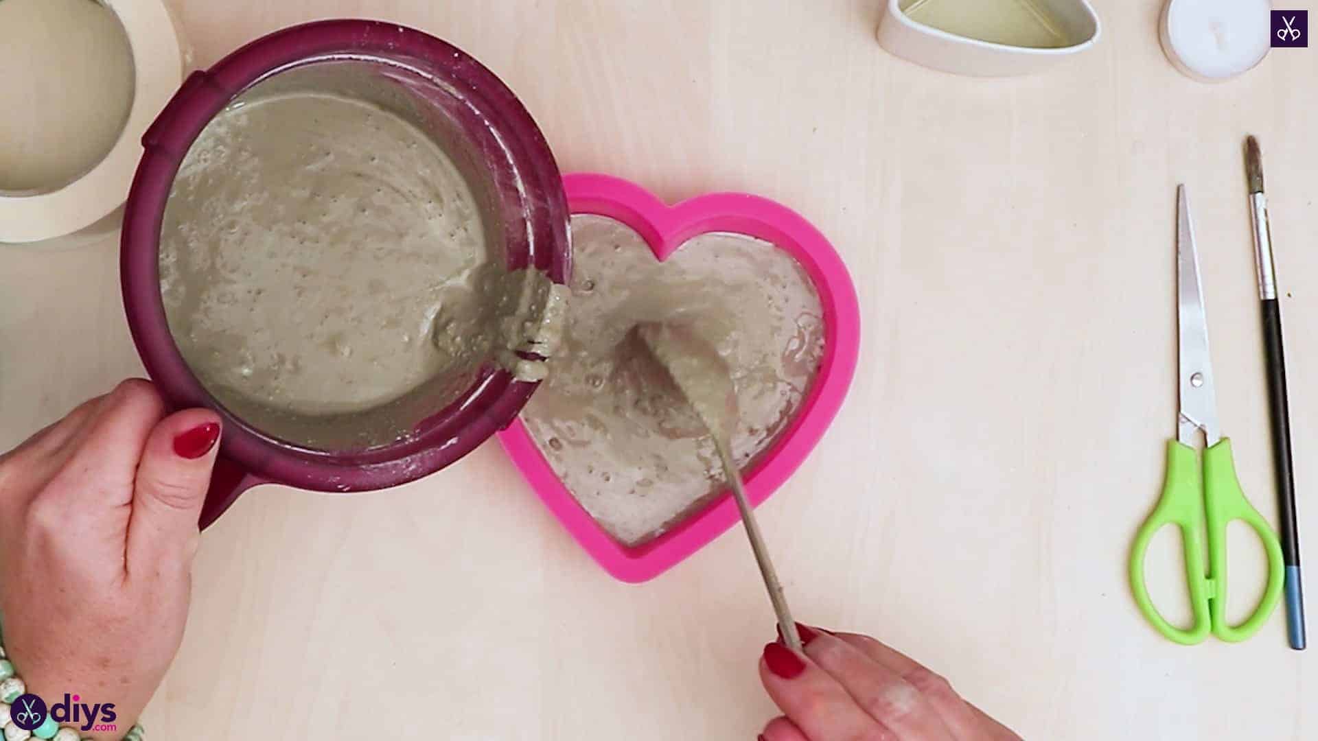 Diy concrete heart candle holder add concrete