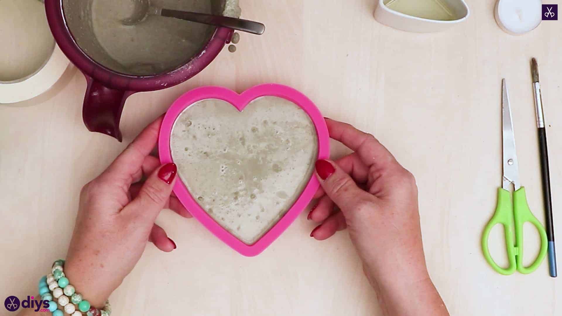 Diy concrete heart candle holder bubles