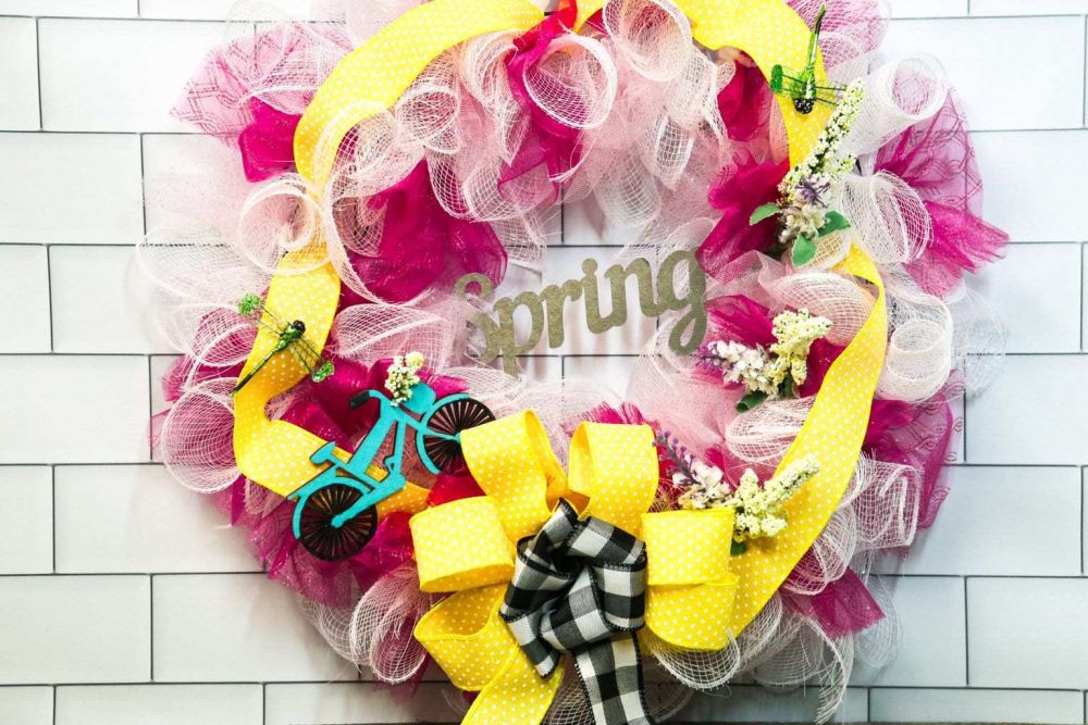 Diy deco mesh wreath