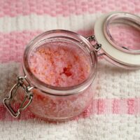 Diy face scrub