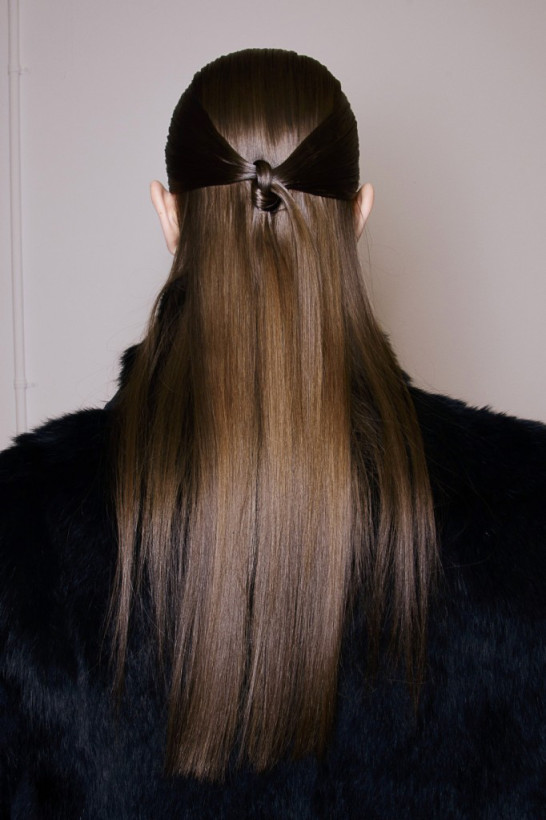 Diy knotted hairstyle