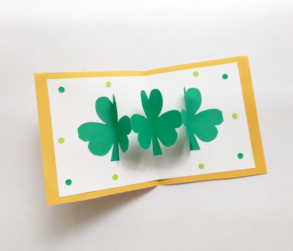 Diy shamrock pop up card