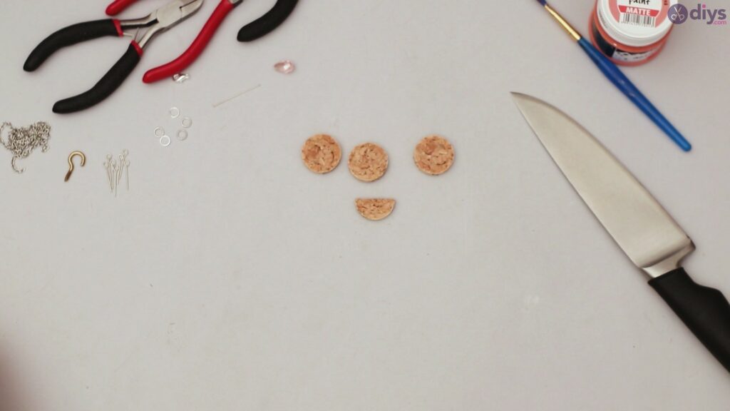 Diy wine cork necklace (5)