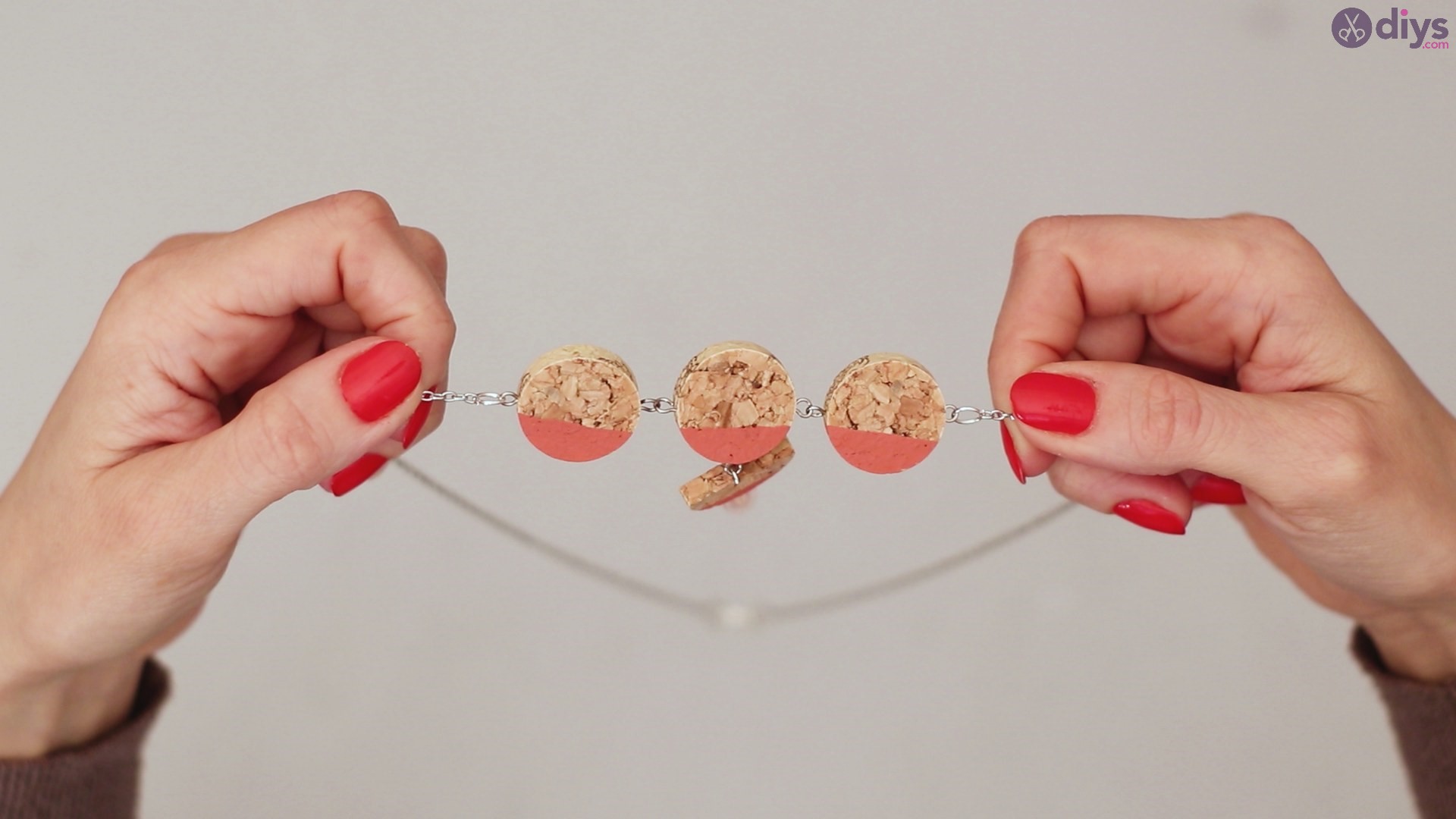 Diy wine cork necklace (55)