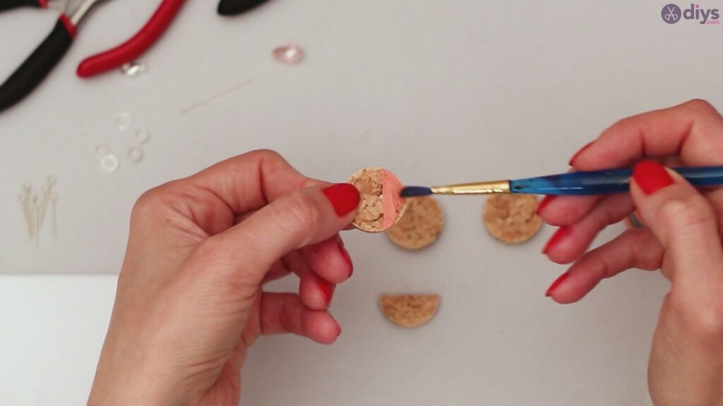 Diy wine cork necklace (6)