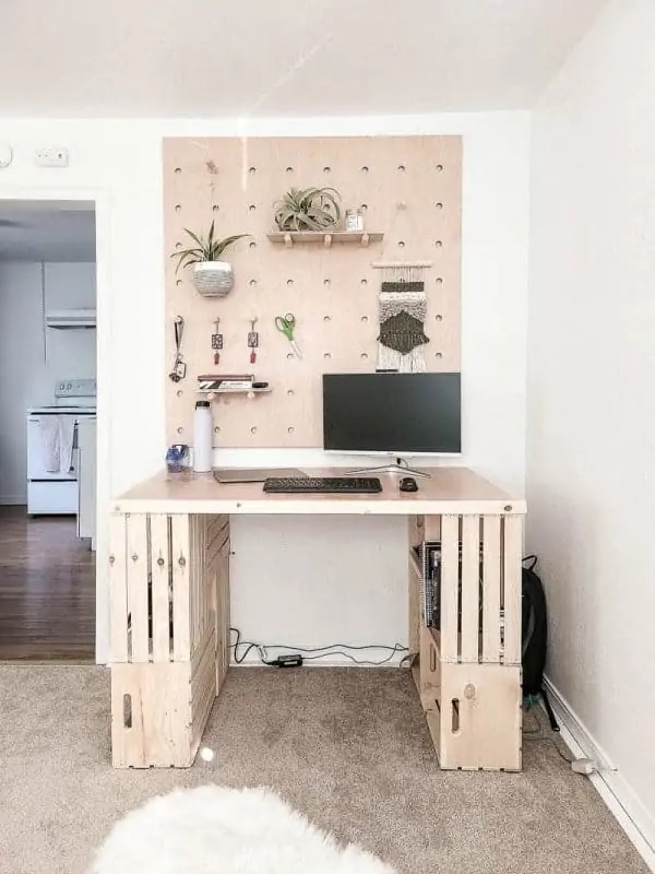 Diy wood crate desk