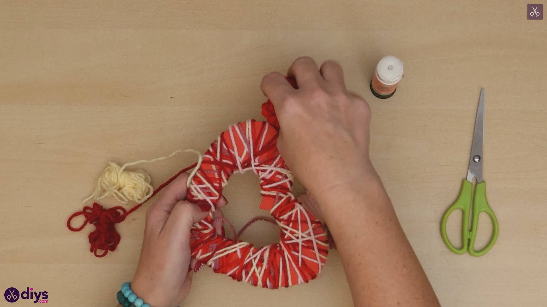 Diy yarn wrapped paper heart step 6a
