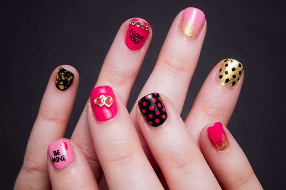 Extra valentines day nails