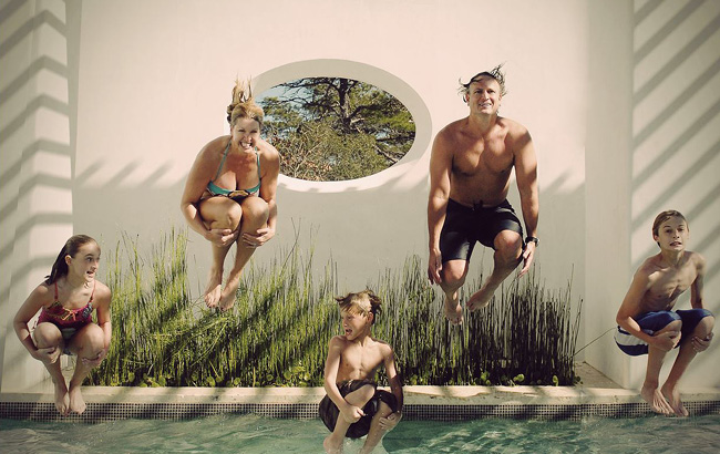 Family photography ideas pool