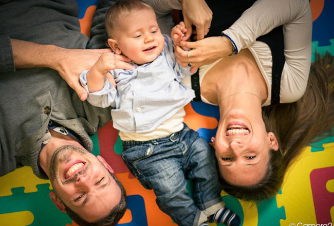Family photography ideas with toys