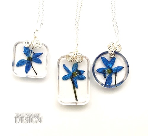 Flower necklace