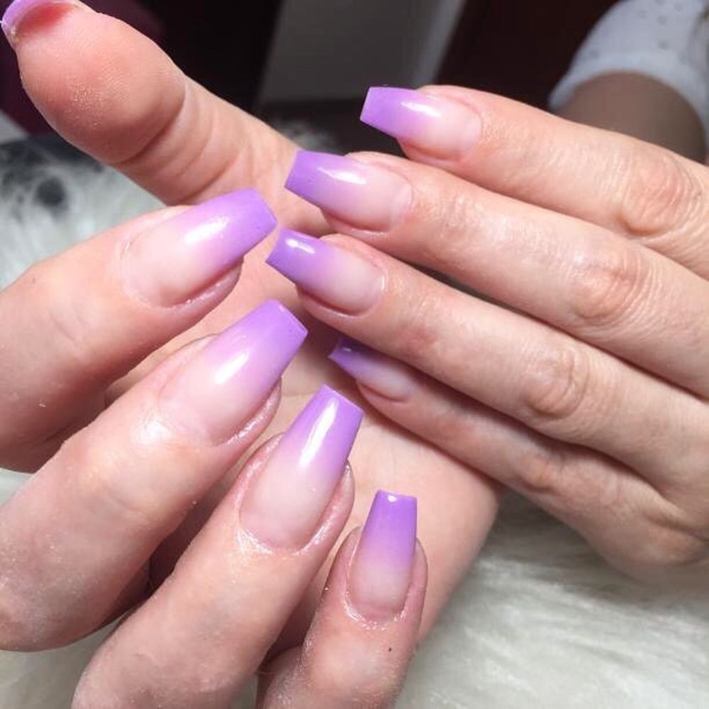 Gradient colors valentine's day nail design