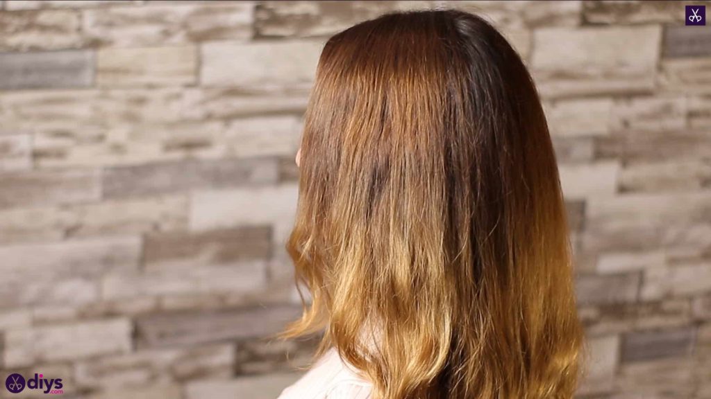 Half up, half down hairstyle for spring7