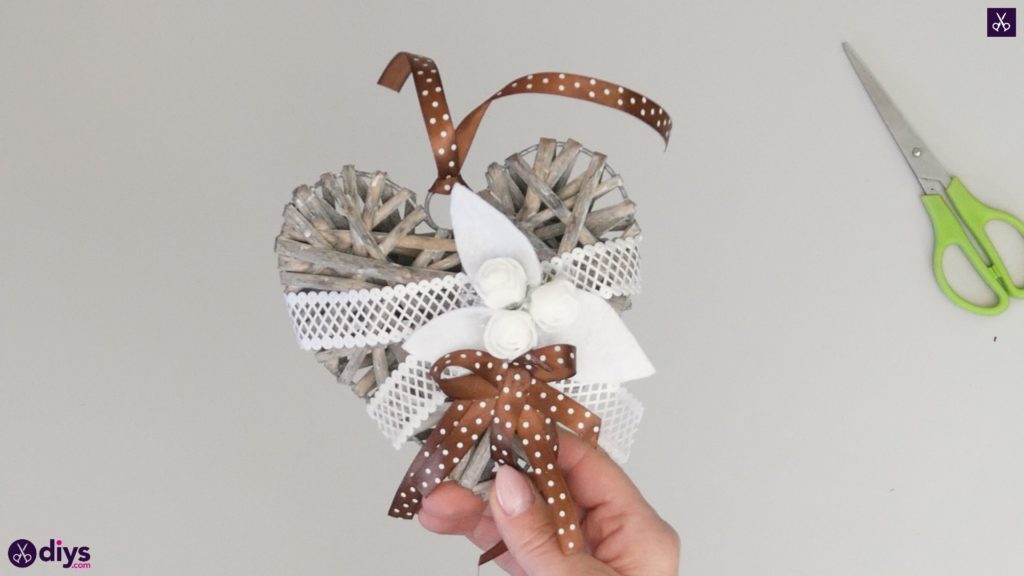 Hanging vintage heart decor