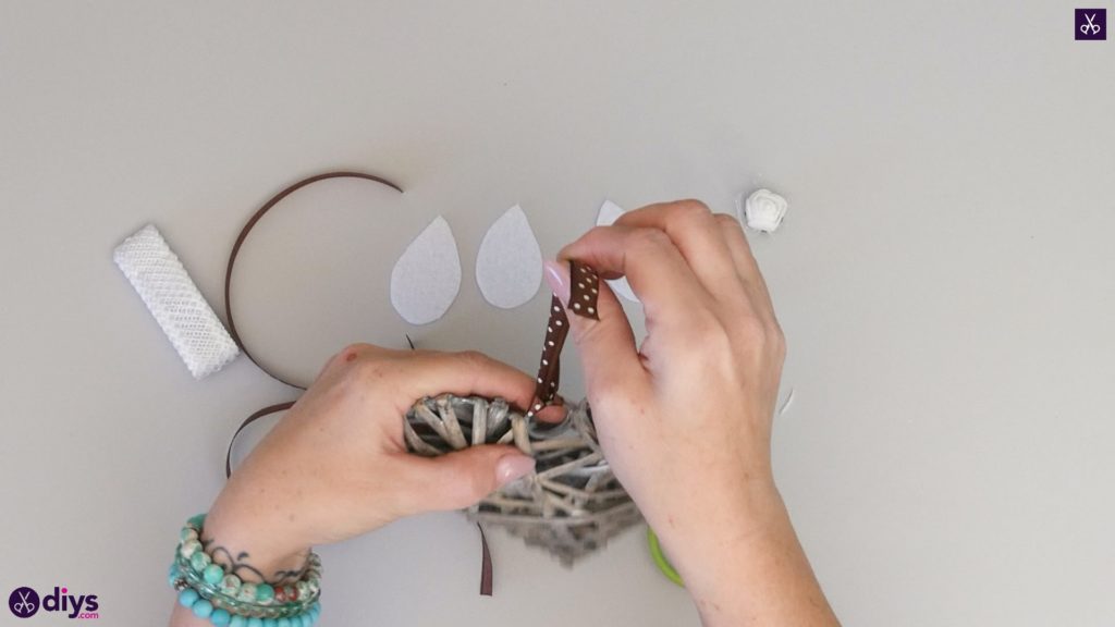 Hanging vintage heart decor step 2b