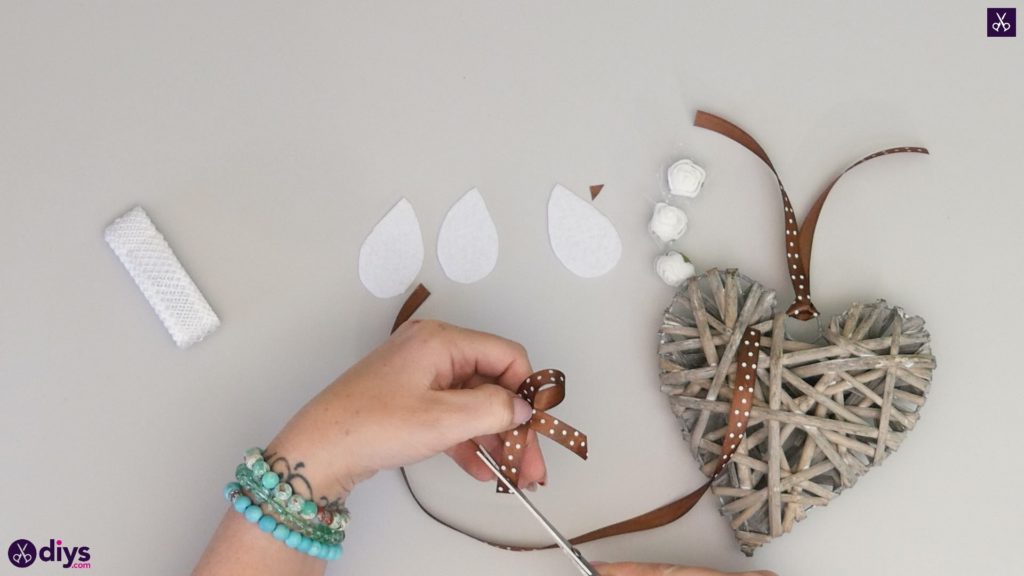 Hanging vintage heart decor step 3b
