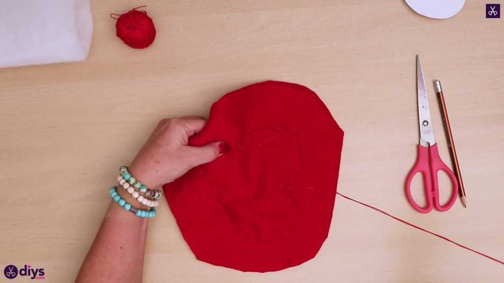 How to make a heart pillow 5b