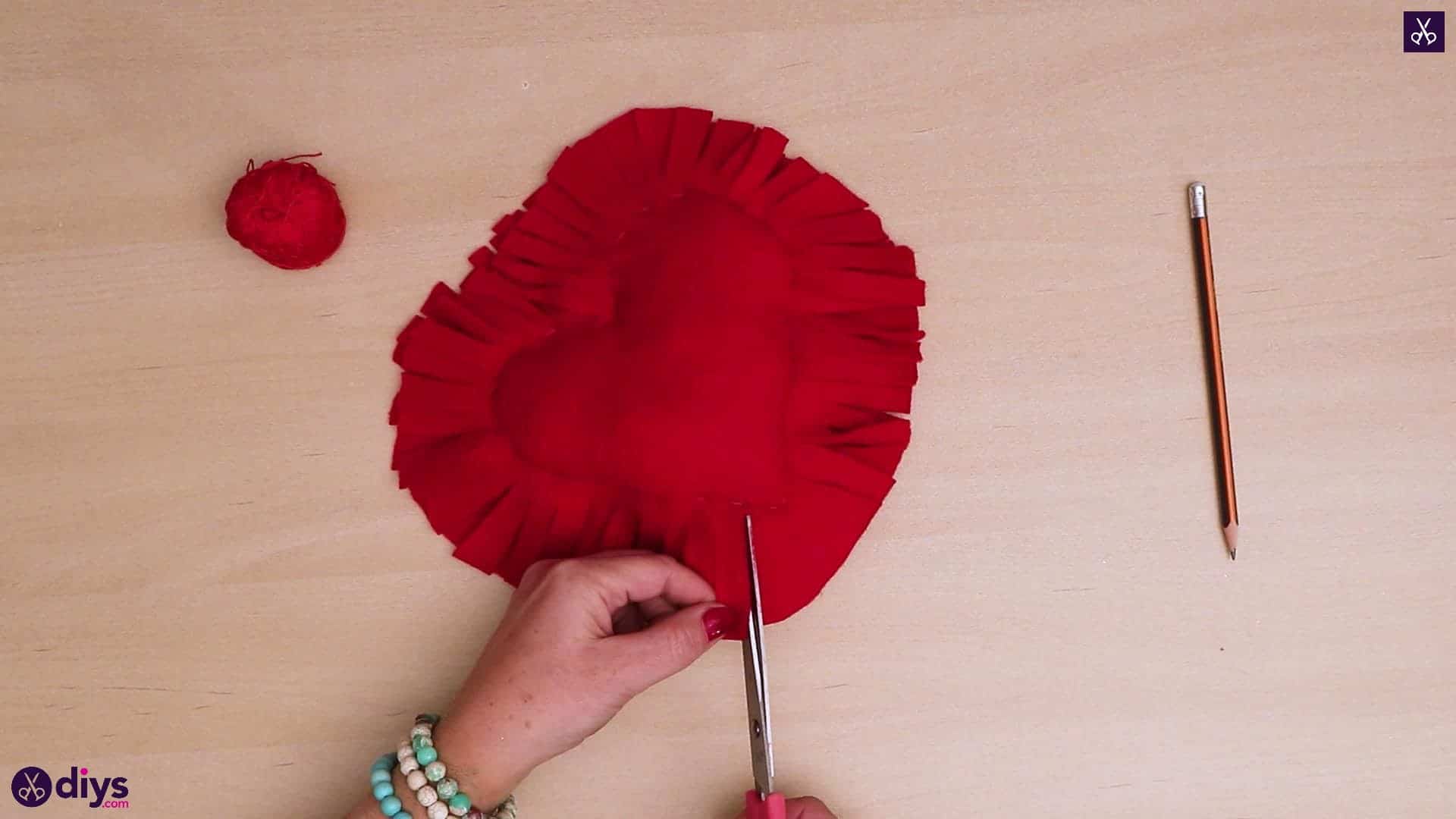 How to make a heart pillow 8b