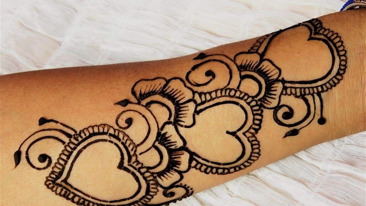 Diy cute little heart henna tattoo designs mehndi tattoo