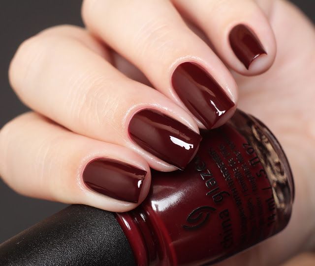 Merlot nail manicure