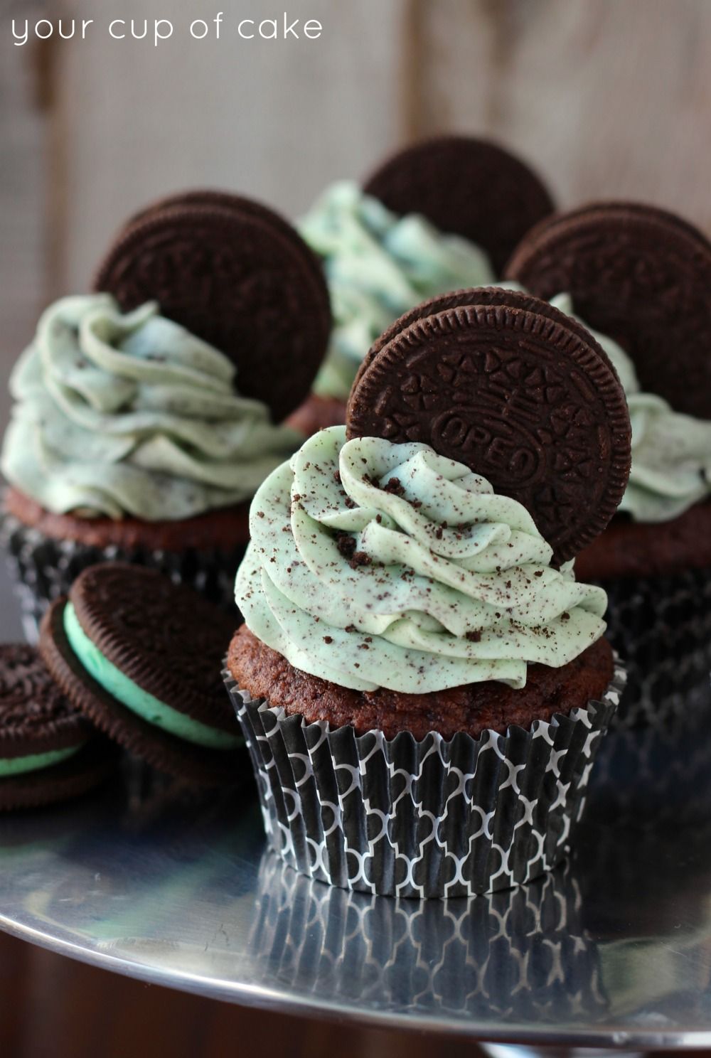 Mint oreo cupcakes
