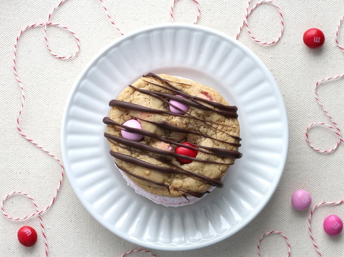 M&m's strawberry ice cream sandwiches