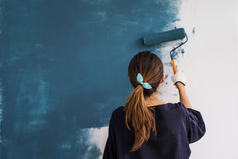 how to paint a room
