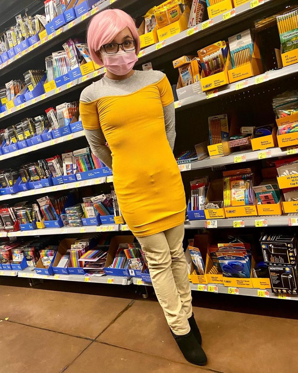 Pencil yellow costume 