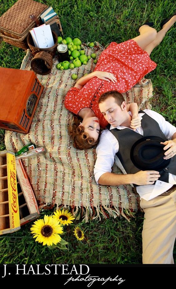Picnic photoshoot family