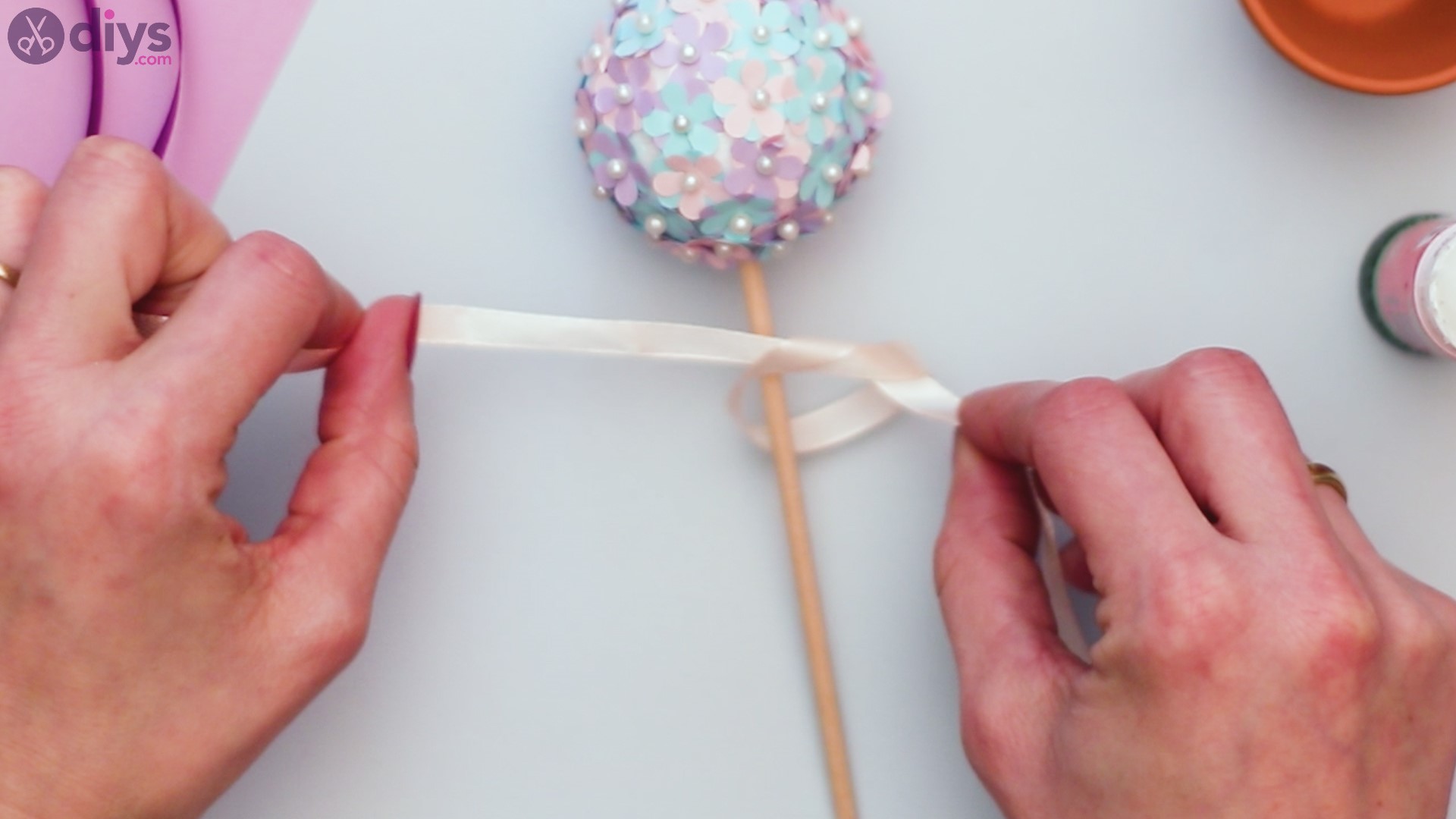 Pretty paper flower ball (16)