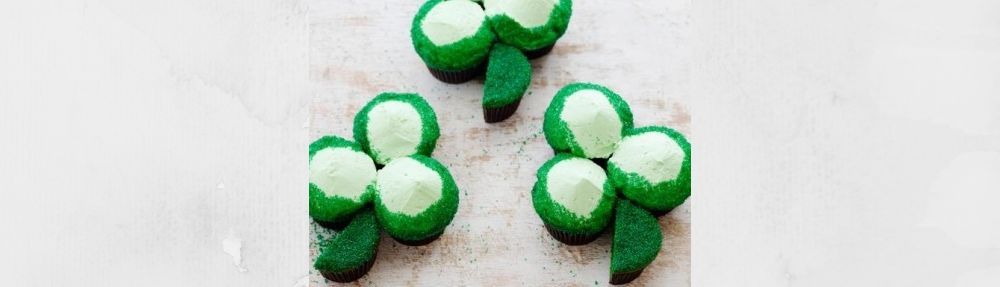Pull apart cupcake shamrocks