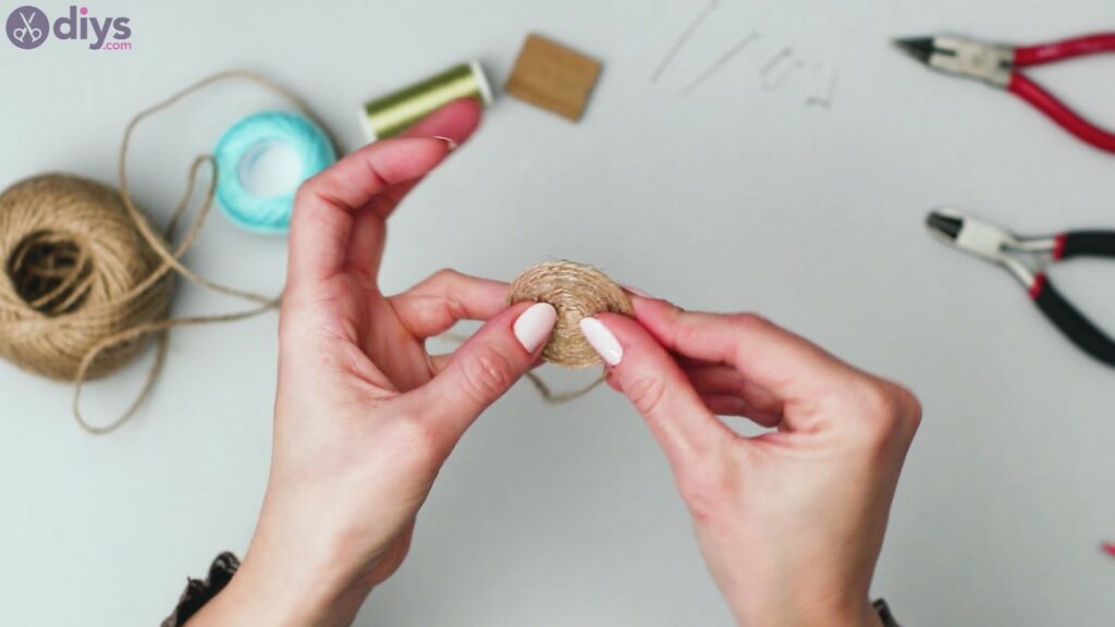 Raffia tassle earrings steps (11)