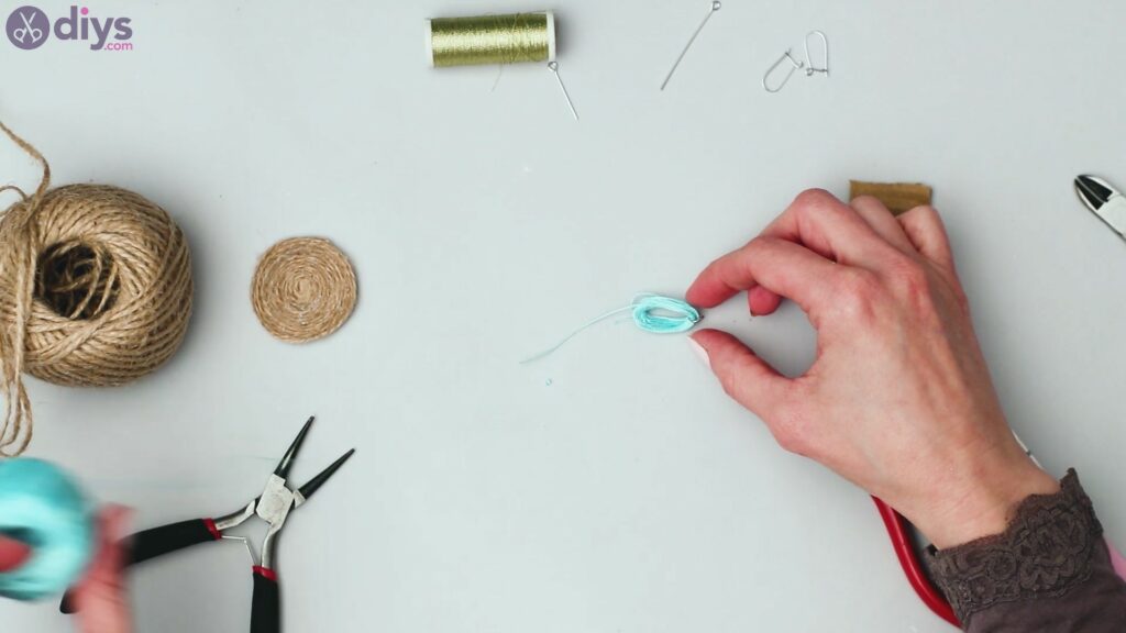 Raffia tassle earrings steps (21)