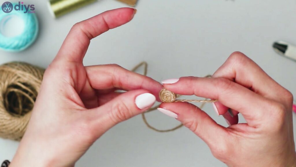 Raffia tassle earrings steps (5)