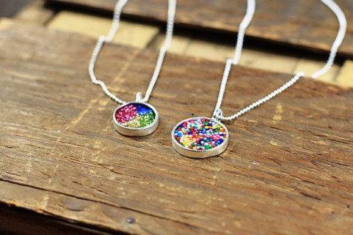 Resin pendant