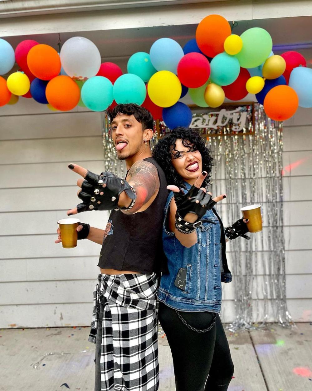 Rock and roll 80s couple costumes