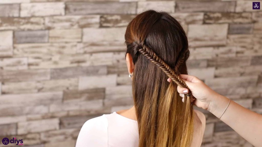 Romantic prom hairstyle tutorial step 2b
