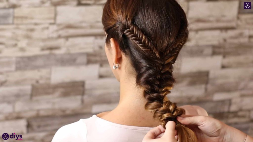 Romantic prom hairstyle tutorial step 5b